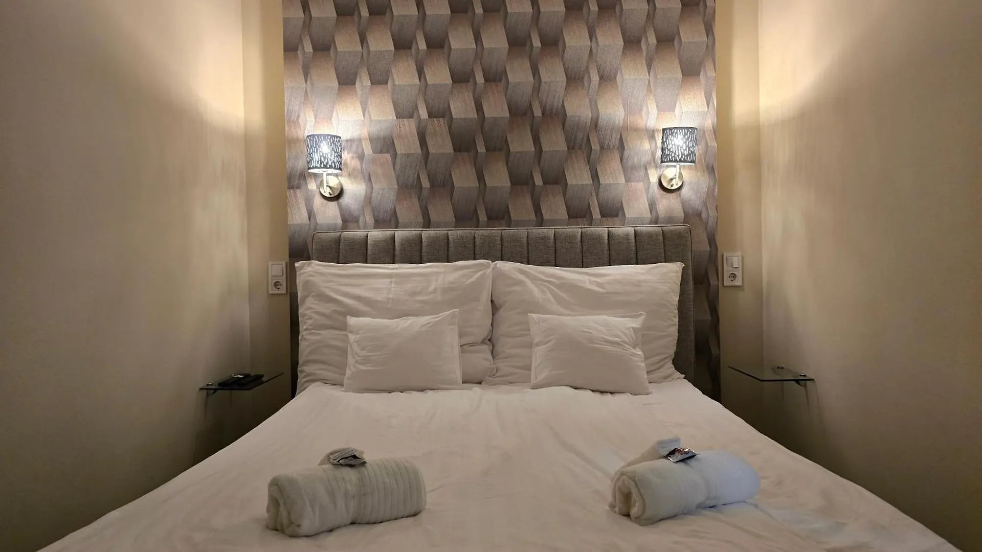 Marble Royal Suite & Studio- Near The City Park Budapest Apartment