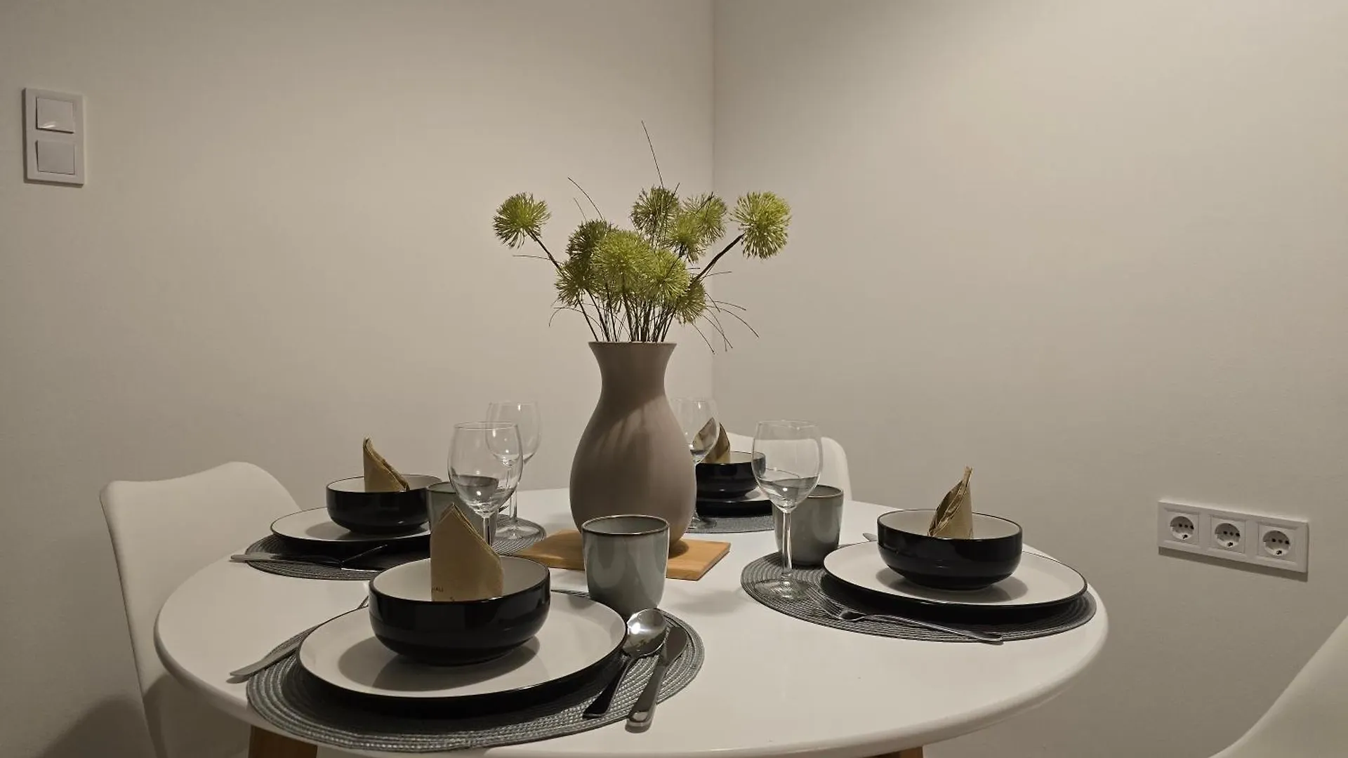 Marble Royal Suite & Studio- Near The City Park Budapest Hungary