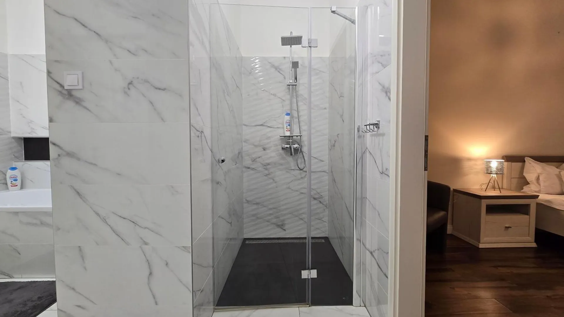 Apartment Marble Royal Suite & Studio- Near The City Park Budapest Hungary