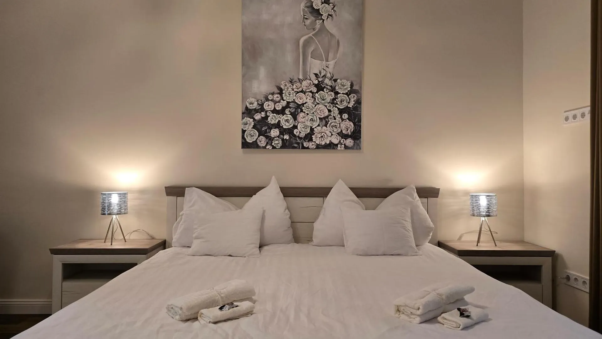 Marble Royal Suite & Studio- Near The City Park Budapest 0*,  Hungary