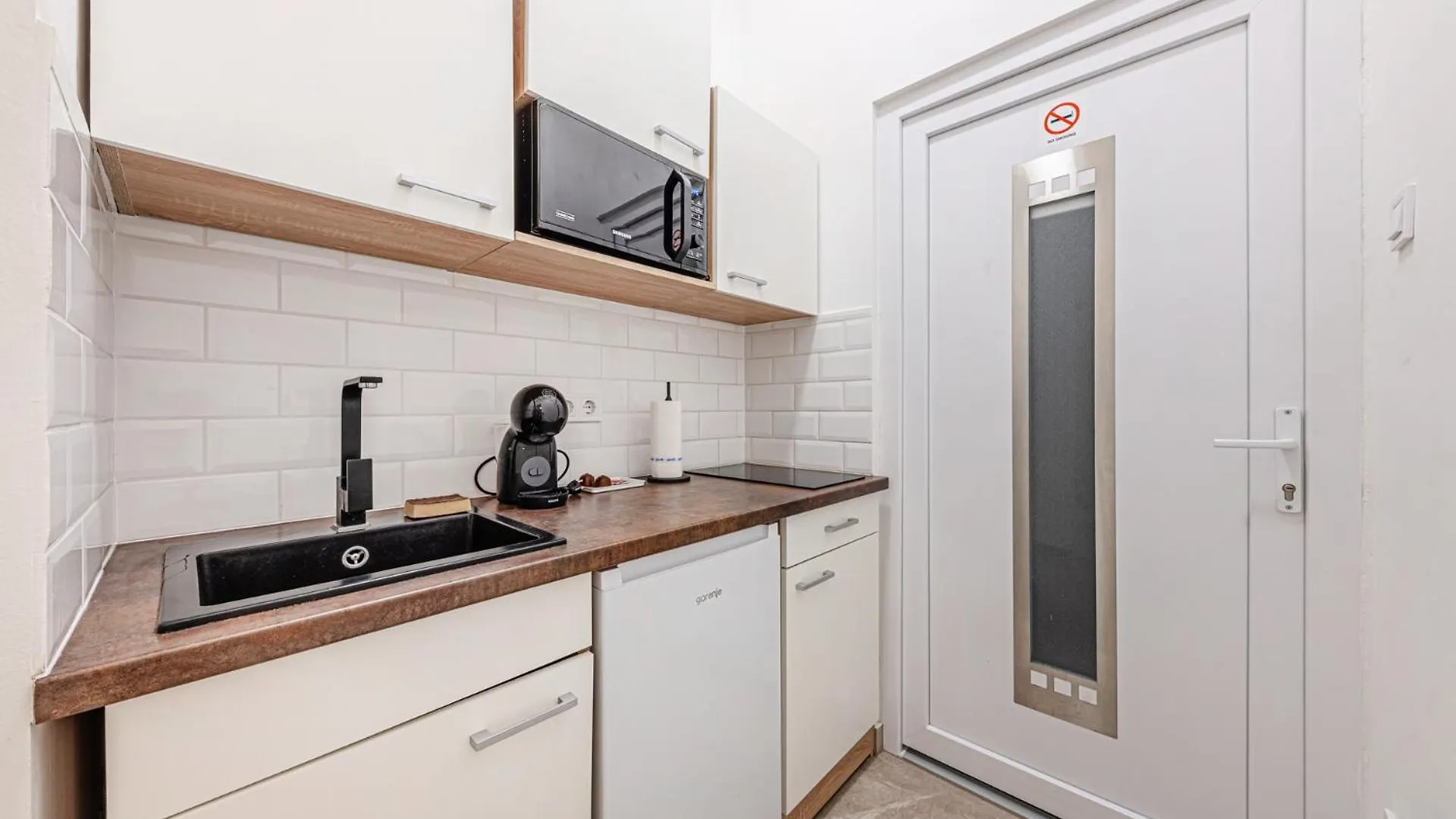 Marble Royal Suite & Studio- Near The City Park Budapest 0*,  Ungarn