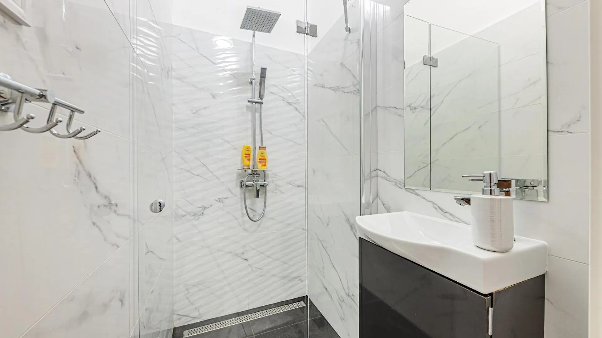 Marble Royal Suite & Studio- Near The City Park Budapest 0*,